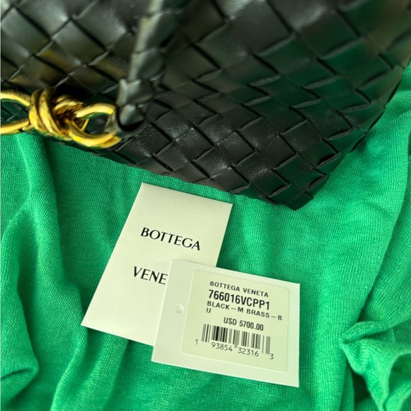 Bottega Veneta Andiamo medium NWT - Picture 3 of 9